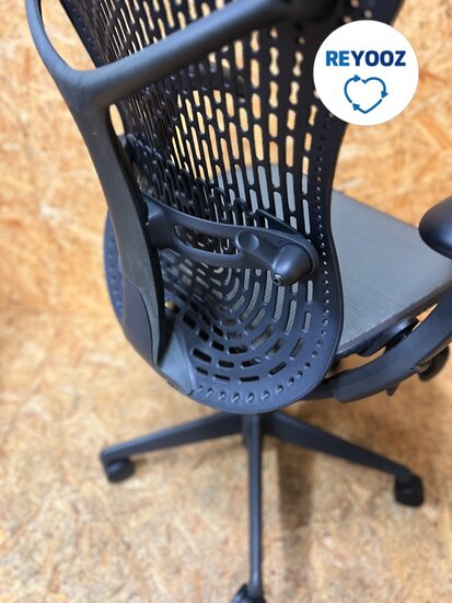 Herman Miller Mirra - antraciet - tweedehands