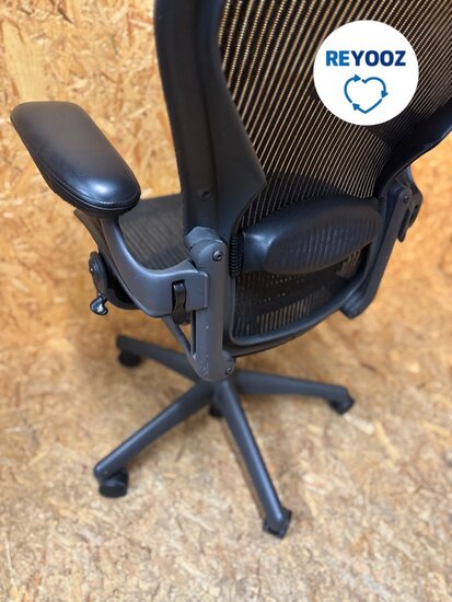 Herman Miller Aeron &quot;B&quot; tweedehands - antraciet